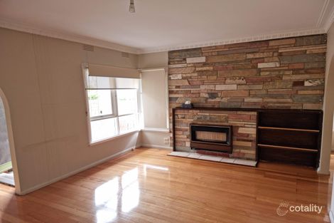 1 Stradbroke Dr, St Albans, VIC 3021