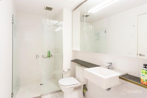 Property photo of 205/8 Waterview Walk Docklands VIC 3008