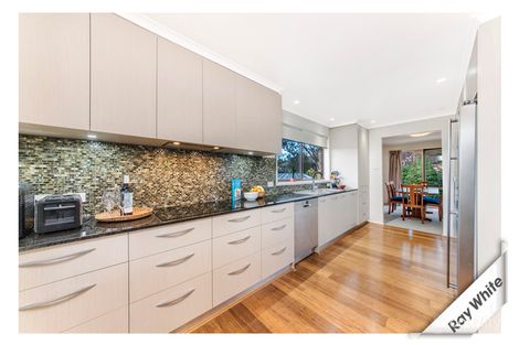 Property photo of 8 Merfield Place Giralang ACT 2617