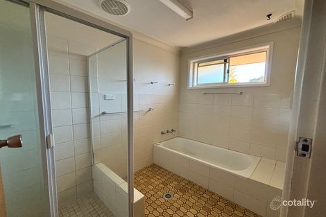 Property photo of 14 Matthews Avenue Orange NSW 2800