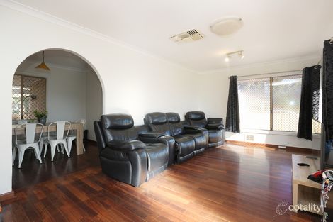 Property photo of 7 Edgington Crescent Koondoola WA 6064