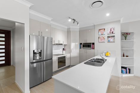 Property photo of 30 Endeavour Circuit Cannonvale QLD 4802