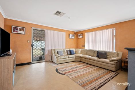 Property photo of 4 Erin Court Boulder WA 6432