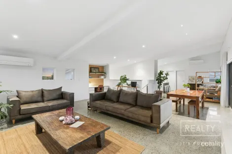Property photo of 28 Bennion Street Trigg WA 6029