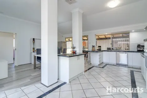 Property photo of 4 Chifley Lane Currambine WA 6028