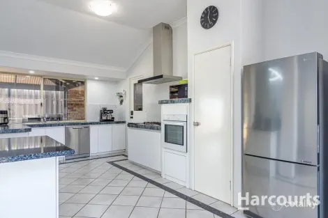 Property photo of 4 Chifley Lane Currambine WA 6028
