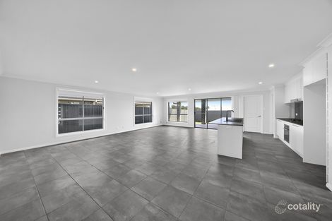 Property photo of 40 Highland Crescent Thirlmere NSW 2572