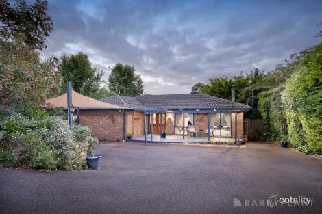 Property photo of 19 Gembrook-Launching Place Road Gembrook VIC 3783