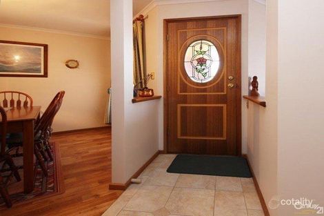 Property photo of 4 Coventry Circuit Seaford Rise SA 5169