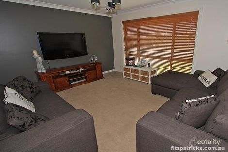 Property photo of 11 Gidgee Place Glenfield Park NSW 2650