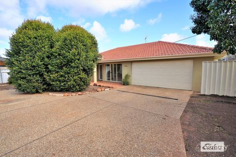 2/26a Boonah St, Griffith, NSW 2680