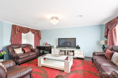 Property photo of 3 Ironbark Close Hampton Park VIC 3976