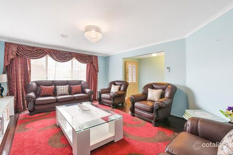 Property photo of 3 Ironbark Close Hampton Park VIC 3976