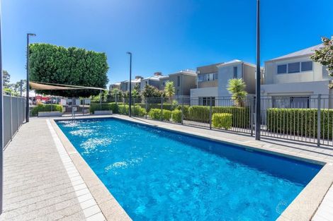 Property photo of 5/148-154 Railway Parade Queens Park WA 6107