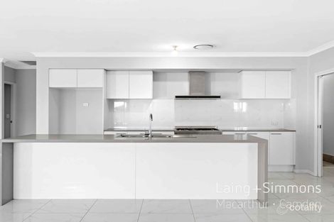 1 Pleasant Cct, Gledswood Hills, NSW 2557