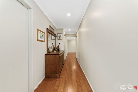 Property photo of 81 Serenity Way Craigieburn VIC 3064