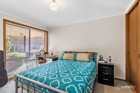 Property photo of 1/247 Greaves Street North Werribee VIC 3030