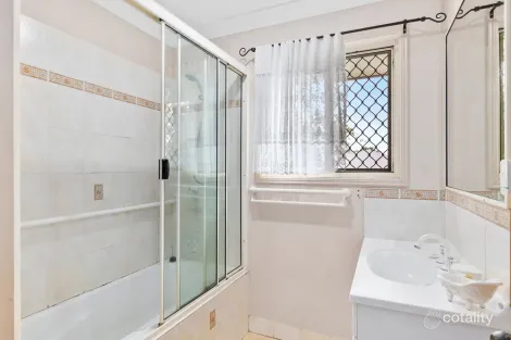 Property photo of 14 Lillypilly Avenue Gracemere QLD 4702