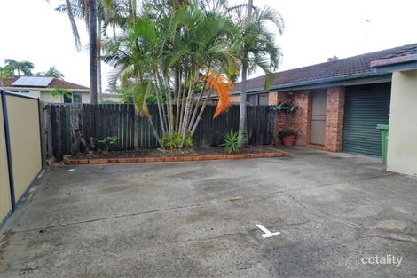 2/14 Elm Ct, Labrador, QLD 4215