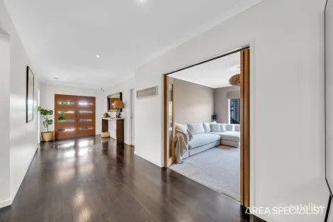 Property photo of 34 Gallery Avenue Harkness VIC 3337