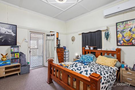 Property photo of 25 Armstrong Street Berserker QLD 4701