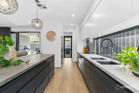 Property photo of 33 Waverley Street Largs Bay SA 5016