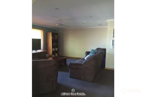 Property photo of 1-2 Theodore Terrace Berwick VIC 3806