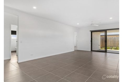 Property photo of 20 Dunstan Crescent Strathpine QLD 4500