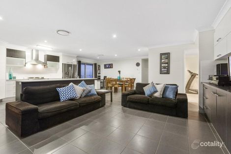 Property photo of 73 Taylor Place Mackenzie QLD 4156