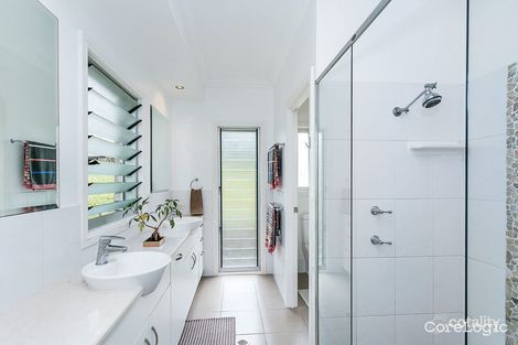 Property photo of 73 Sunray Drive Bonogin QLD 4213