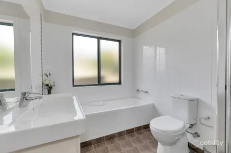 Property photo of 5/10 Nettin Circuit Jindabyne NSW 2627