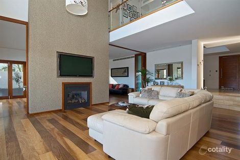 Property photo of 8 North Quay Drive Biggera Waters QLD 4216