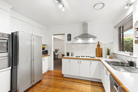 Property photo of 12 Crusader Crescent Glen Waverley VIC 3150