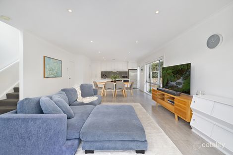 Property photo of 1/1 Alan Watt Crescent Casey ACT 2913