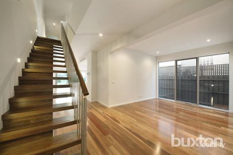 Property photo of 9B Hillside Avenue Bentleigh VIC 3204