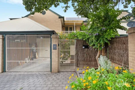 Property photo of 17 Ely Place Adelaide SA 5000