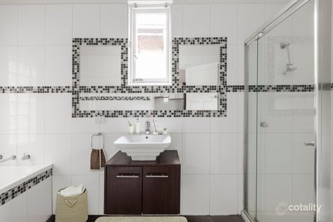 Property photo of 40 Empress Road St Kilda East VIC 3183