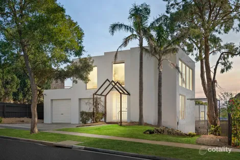 26 FERNDALE DR, FRANKSTON, VIC 3199