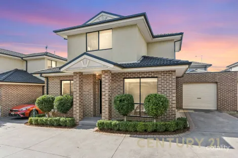Property photo of 3/130 Kennington Park Drive Endeavour Hills VIC 3802