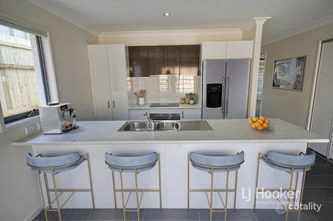Property photo of 62 Skyblue Circuit Yarrabilba QLD 4207