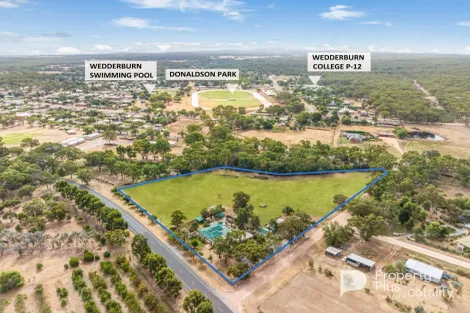 28 Calder Hwy, Wedderburn, VIC 3518