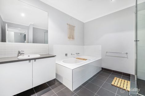 Property photo of 44 Waverley Park Drive Mulgrave VIC 3170