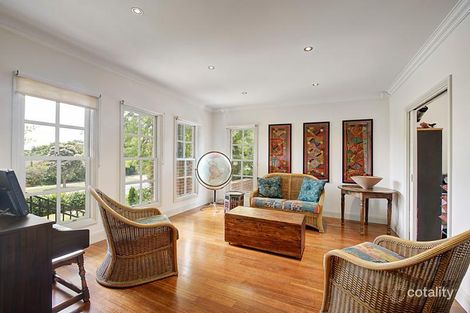 Property photo of 149 Greythorn Road Balwyn North VIC 3104