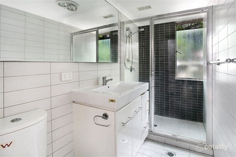 Property photo of 2/74 Sir Fred Schonell Drive St Lucia QLD 4067