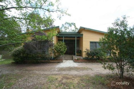 13 Birdwood Ave, Healesville, VIC 3777