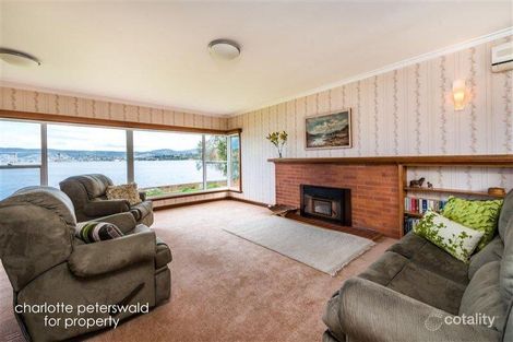 Property photo of 37 Talune Street Lindisfarne TAS 7015