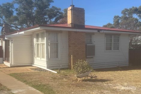 25 Mary St, Charlton, VIC 3525