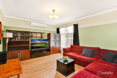 Property photo of 12 Burrawong Crescent Elderslie NSW 2570