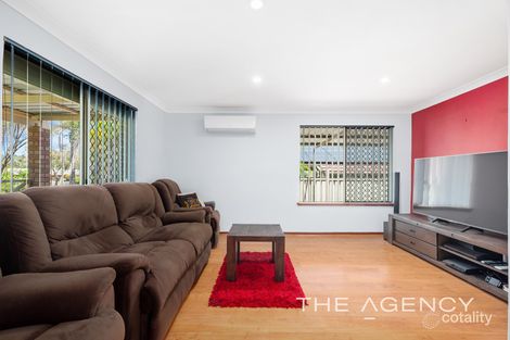 Property photo of 11 Gumnut Close Swan View WA 6056