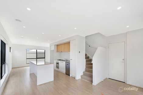 Property photo of 12 Regatta Drive Craigieburn VIC 3064